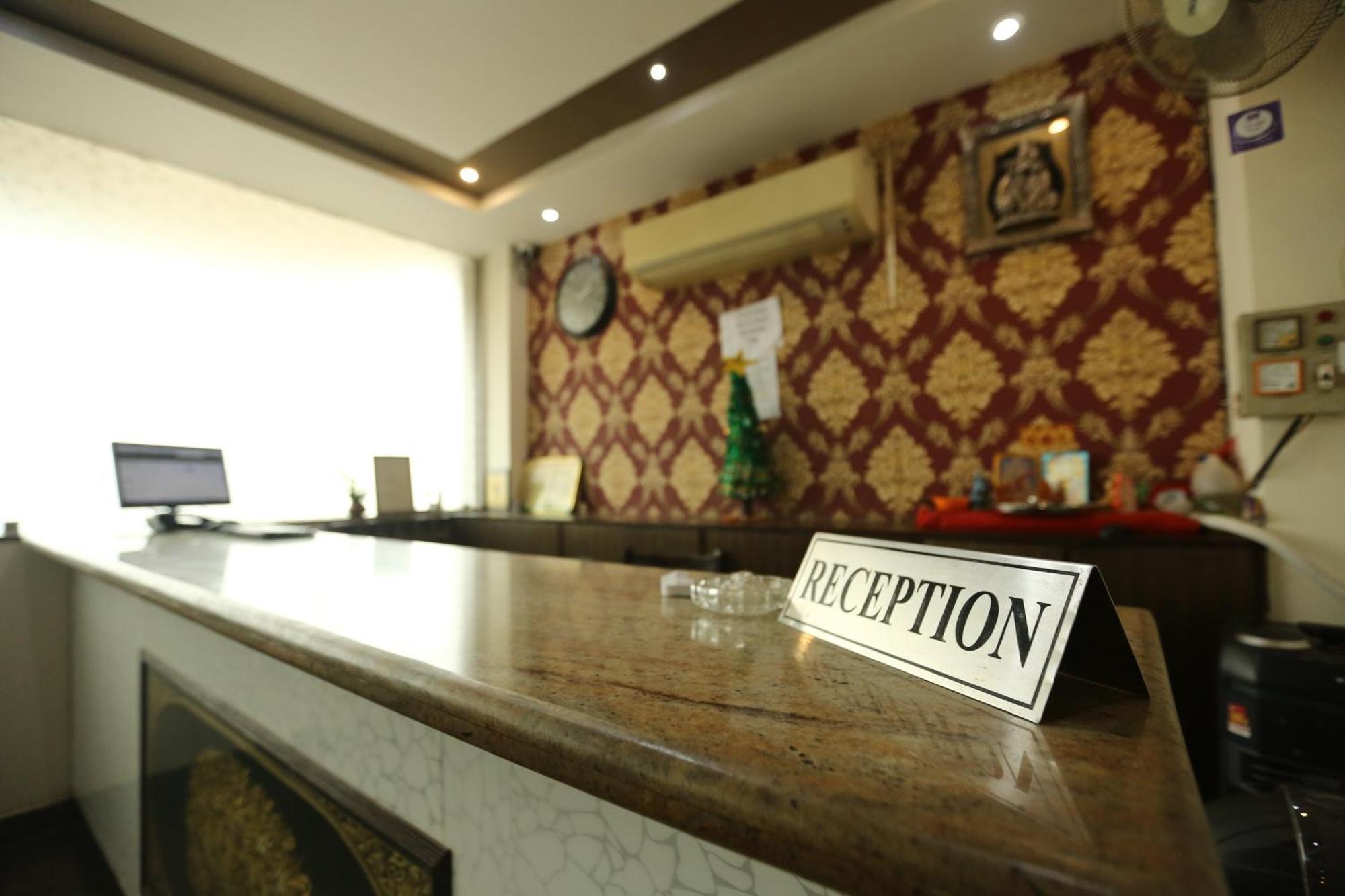 24 Hotel & Resort Agra  Exterior foto