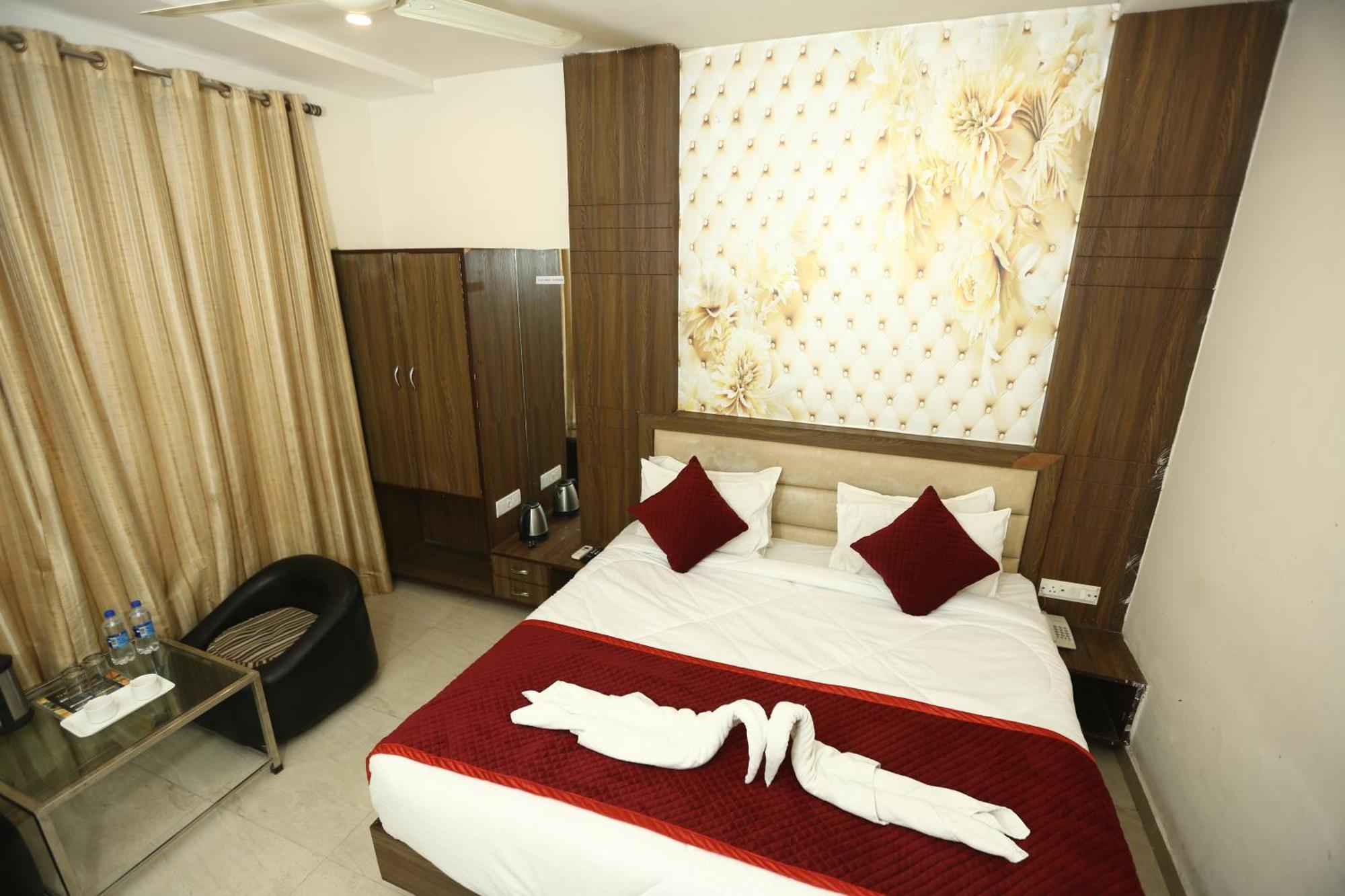 24 Hotel & Resort Agra  Exterior foto