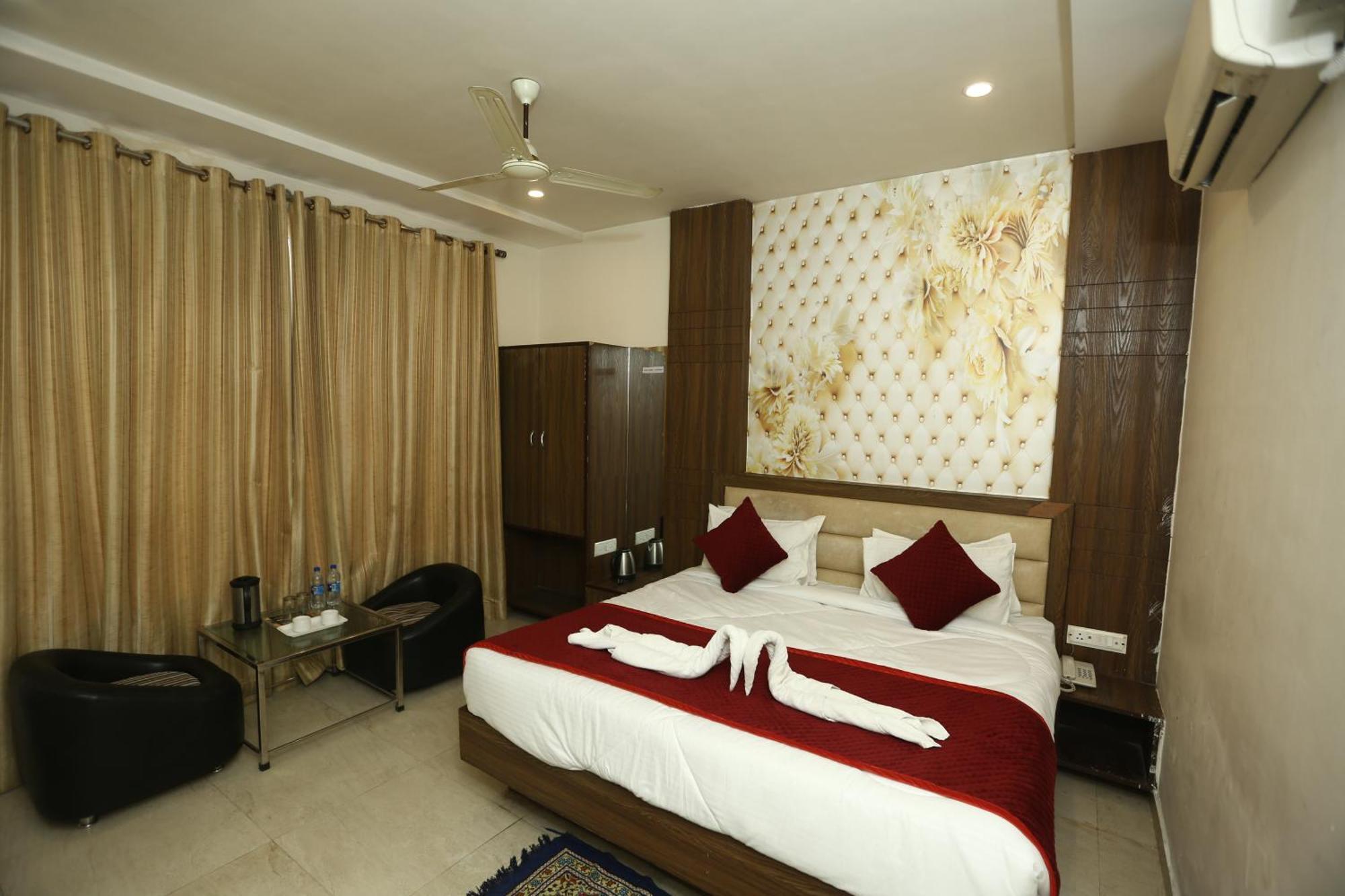24 Hotel & Resort Agra  Exterior foto