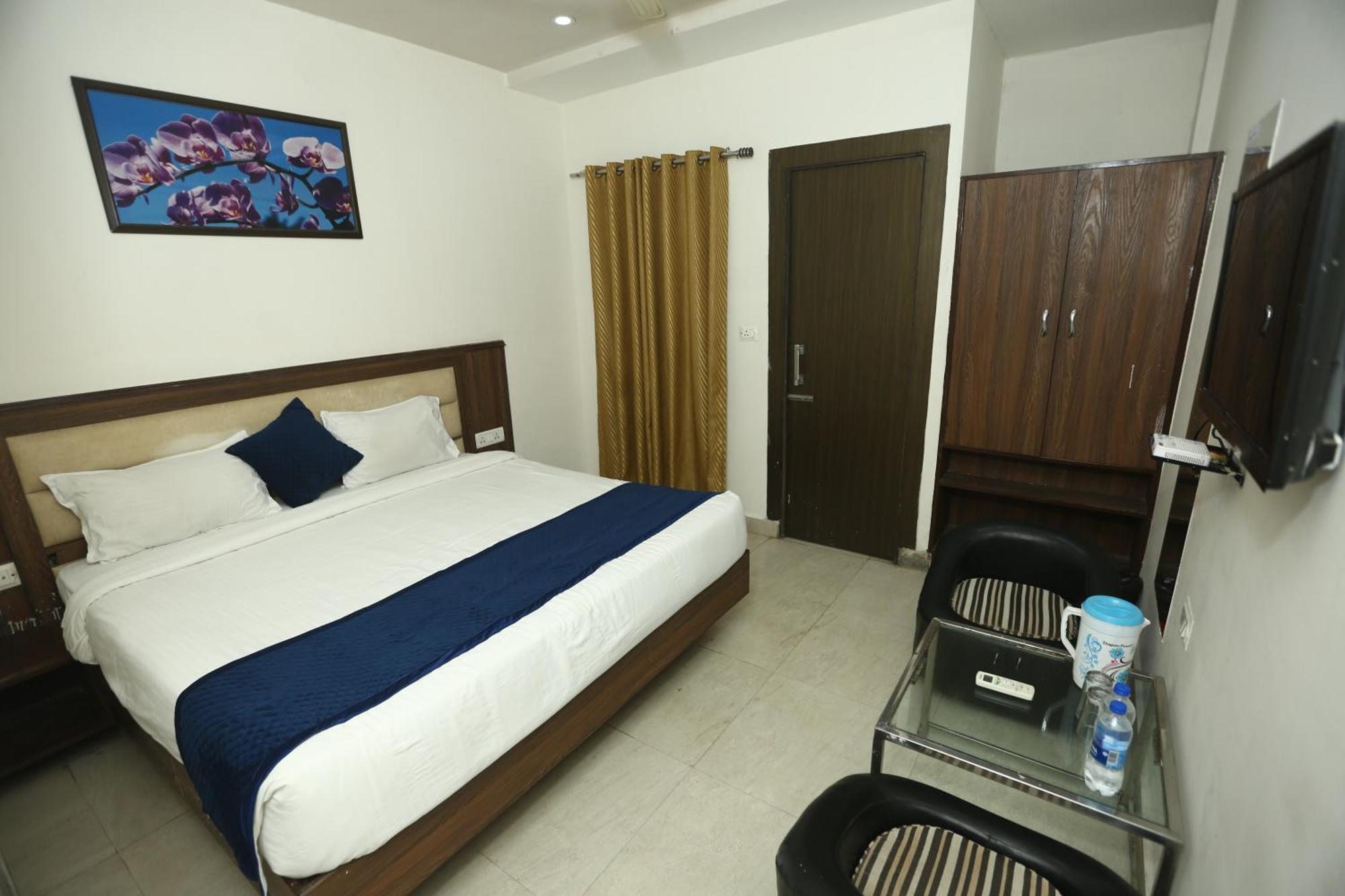 24 Hotel & Resort Agra  Exterior foto